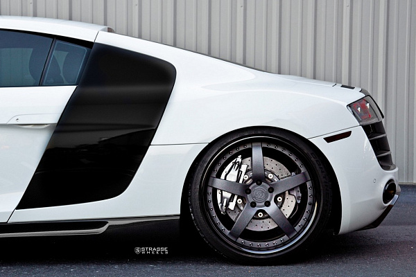 Фото дисков Strasse Wheels S5 Signature Черный сатин на Audi R8 (Typ 42)