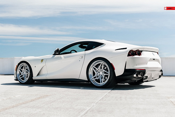 Фото дисков Anrky S3-X3 Глянцевый лак на Ferrari 812