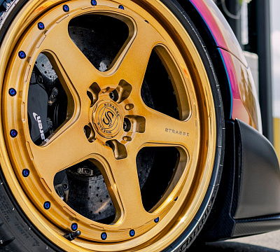 Фото дисков Strasse Wheels SV5 Deep Concave Duoblock на McLaren 650S