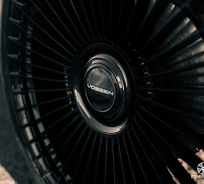 Фото дисков Vossen S17-16 на Land Rover Range Rover V