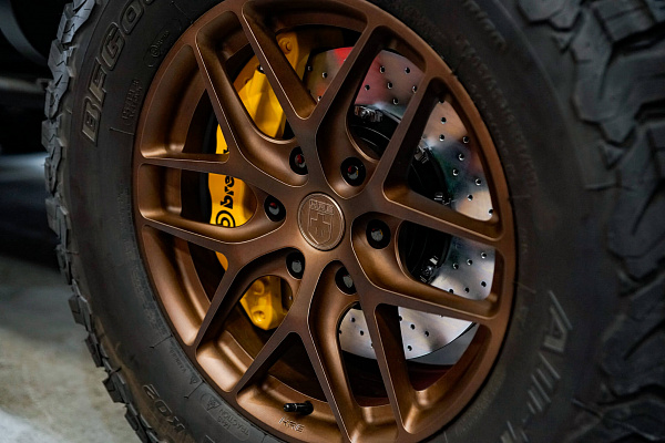 Фото дисков HRE P161 Сатиновая бронза на Ford Ranger T6