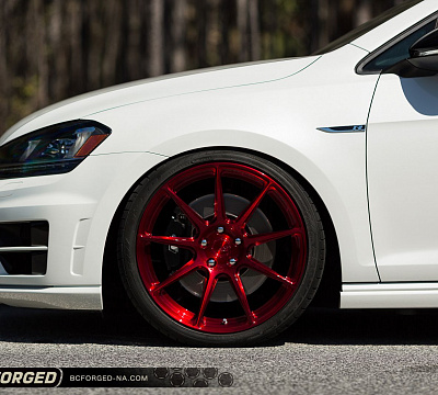 Фото дисков BC Forged RZ39 на Volkswagen Golf VII