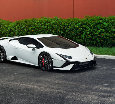 Фото дисков HRE P200 на Lamborghini Huracan