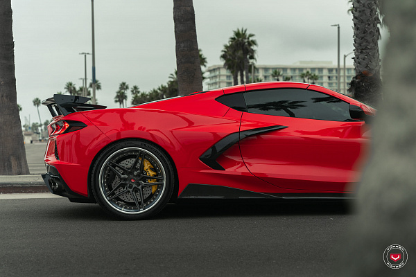 Фото дисков Vossen EVO-1 (3-Piece) Глянцевый графит на Chevrolet Corvette C8