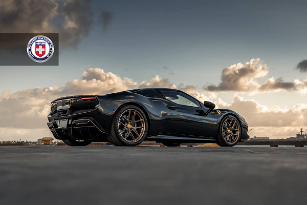 Фото дисков HRE R101 Lightweight Глянцевое темное золото на Ferrari 296