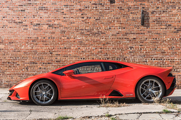 Фото дисков HRE R101 Lightweight Глянцевый тонированный лак на Lamborghini Huracan