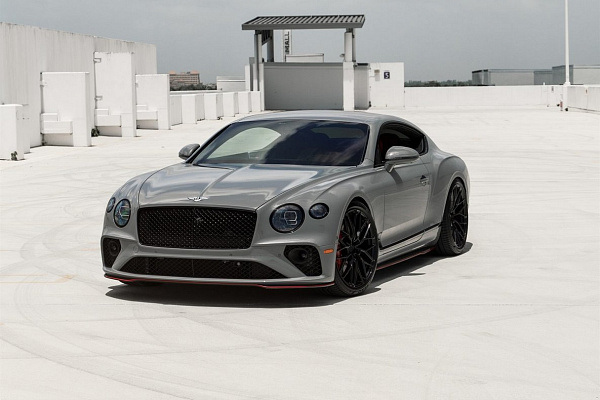Фото дисков Anrky AN10 Черный глянец на Bentley Continental GT III