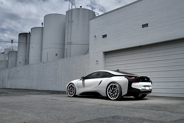 Фото дисков Savini SV62 Другой цвет на BMW i8