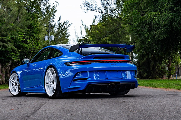 Фото дисков Anrky AN27 Белый глянец на Porsche 911 VIII