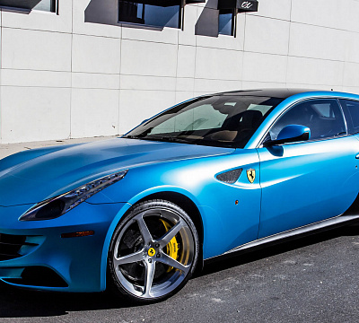 Фото дисков CEC C884 на Ferrari FF