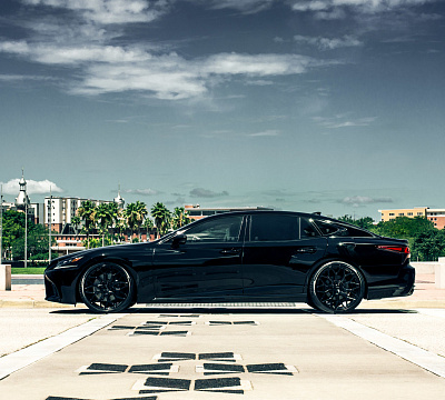 Фото дисков Vossen HF-2 на  Lexus LS V