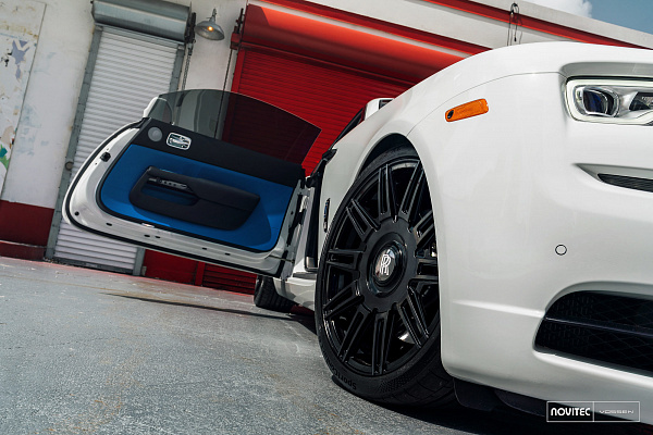 Фото дисков NOVITEC SP2 Черный глянец на Rolls-Royce Wraith