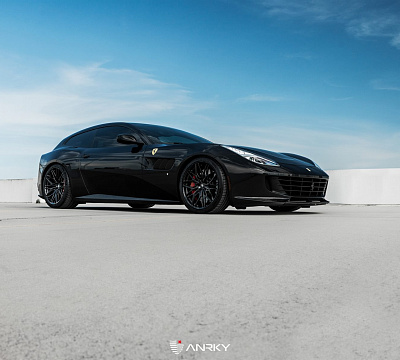 Фото дисков Anrky S1-X1 на Ferrari GTC4Lusso