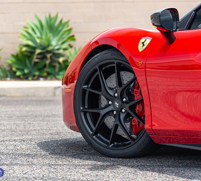 Фото дисков HRE P101 на Ferrari 488