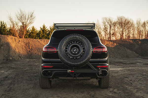 Фото дисков Rotiform STL Черный глянец на Porsche Cayenne II