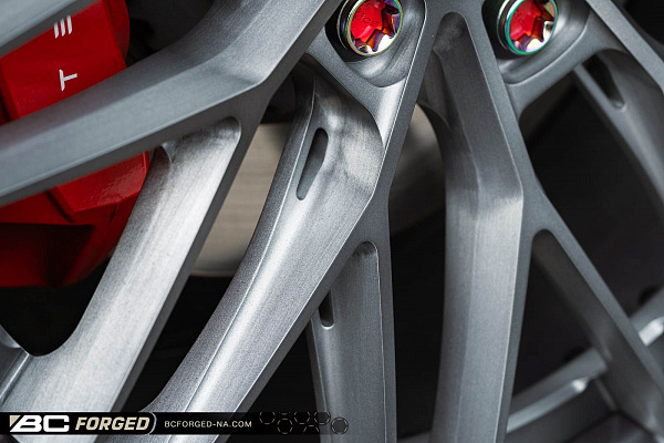 Фото дисков BC Forged HCA675 Сатиновый тонированный лак на Tesla Model 3