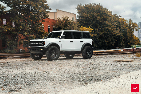 Фото дисков Vossen HF6-4 Черный сатин на Ford Bronco