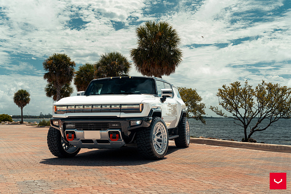 Фото дисков Vossen HFX-1 (8-Lug) Серебро на GMC Hummer EV