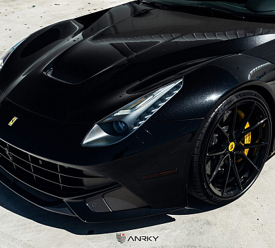 Фото дисков Anrky AN12 на Ferrari F12