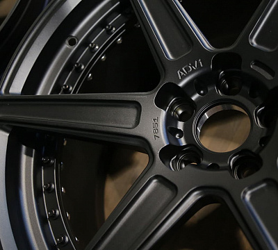 ADV.1 ADV6 M.V2 SL