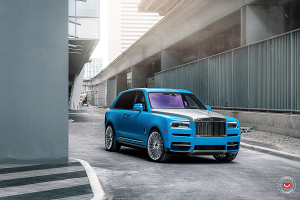 Фото дисков Vossen S17-14 Глянцевый лак на Rolls-Royce Cullinan
