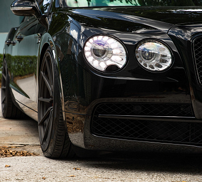 Фото дисков Vossen M-X2 на Bentley Flying Spur II