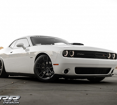 Фото дисков MRR M392 на Dodge Challenger III