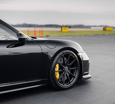 Фото дисков Brixton Forged R11-R на Porsche 911 VII