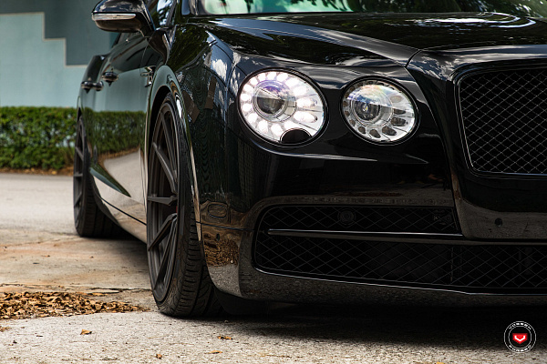 Фото дисков Vossen M-X2 Матовый графит на Bentley Flying Spur II