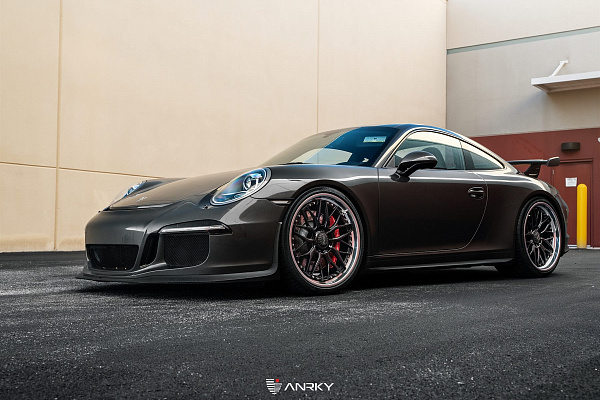 Фото дисков Anrky RS1 Черный глянец на Porsche 911 VII