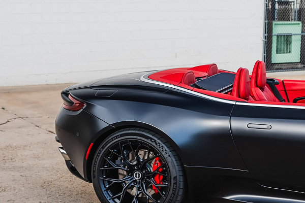 Фото дисков Brixton Forged PF13 R / RS Черный сатин на Aston Martin DB12