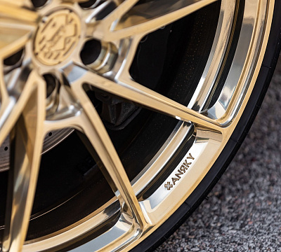 Фото дисков Anrky AN13 на Audi R8 (Typ 42)