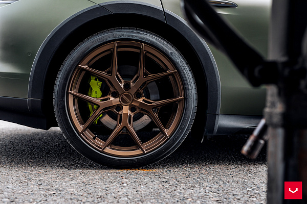 Фото дисков Vossen HF-5 Сатиновая бронза на Porsche Taycan I