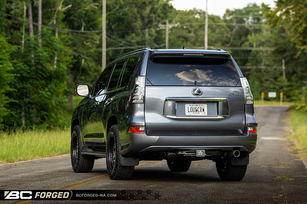 Фото дисков BC Forged LE72 // MLE72 Глянцевый темный лак на Lexus GX II