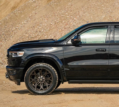 Фото дисков 4PLAY 4P83 на Ram 1500 V