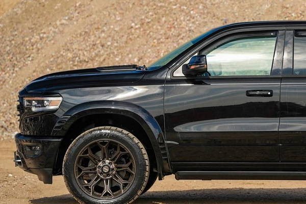 Фото дисков 4PLAY 4P83 Сатиновая бронза на Ram 1500 V