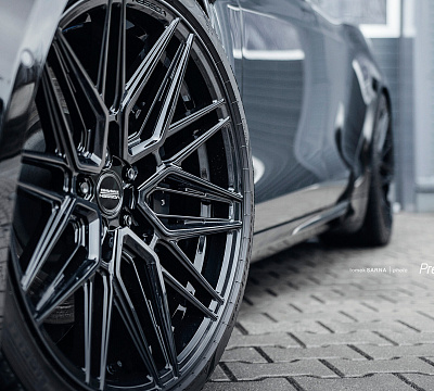 Фото дисков Vossen HF-7 на Tesla Model S