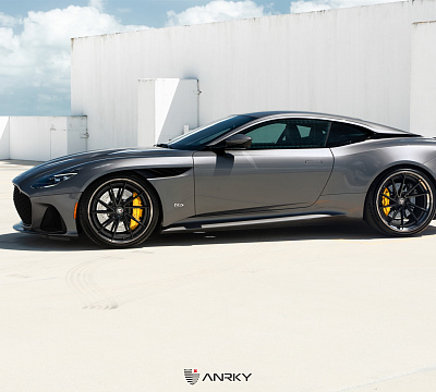 Фото дисков Anrky AN33 на Aston Martin DBS 3