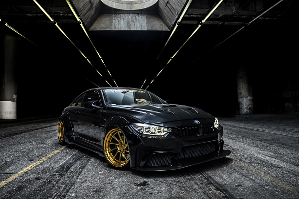 Фото дисков Savini BM15 Глянцевое золото на BMW 4/M4 (F32/F82)