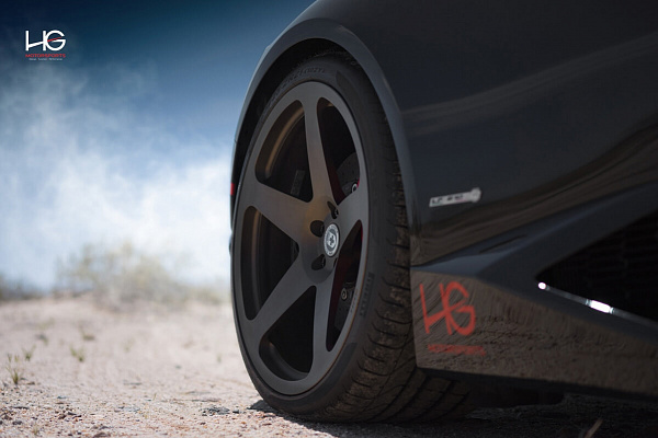 Фото дисков HRE 305M Сатиновая темная бронза на Lamborghini Huracan