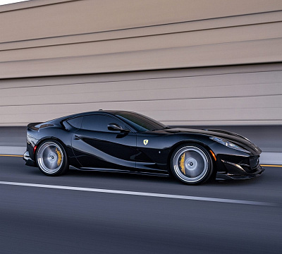 Фото дисков Anrky AN38 на Ferrari 812