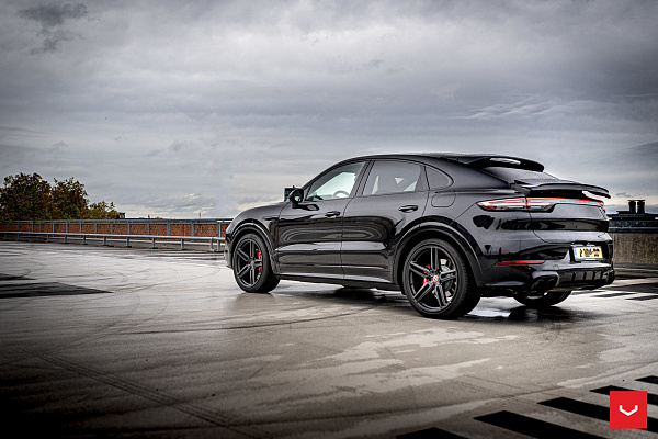 Фото дисков Vossen HF-1 Черный сатин на Porsche Cayenne III