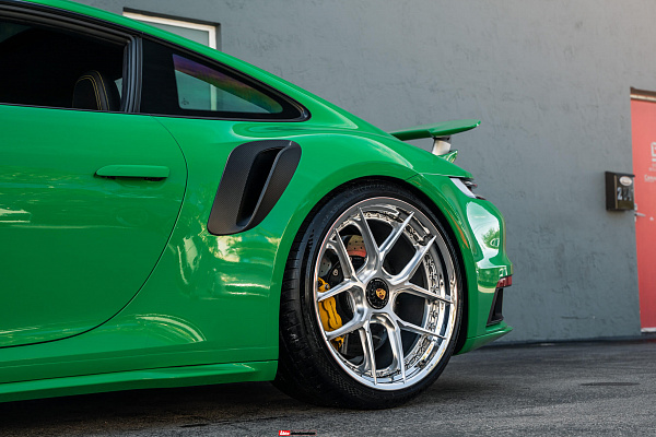 Фото дисков HRE S101SC Глянцевый лак на Porsche 911 VIII