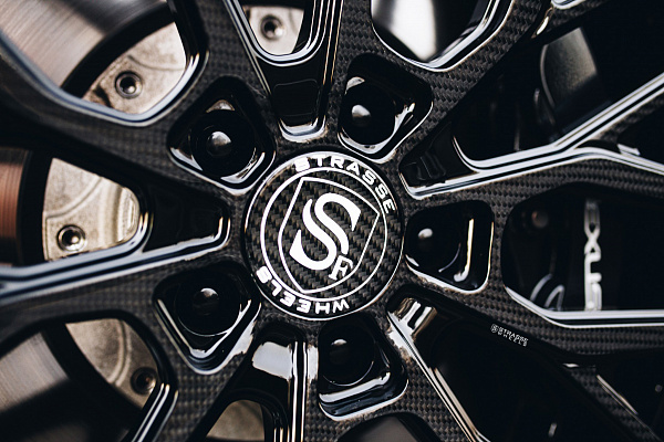 Фото дисков Strasse Wheels SV10M Deep Concave FS Другой цвет на Lexus LC 500