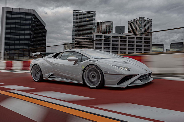 Фото дисков Brixton Forged PF14 R / RS Другой цвет на Lamborghini Huracan