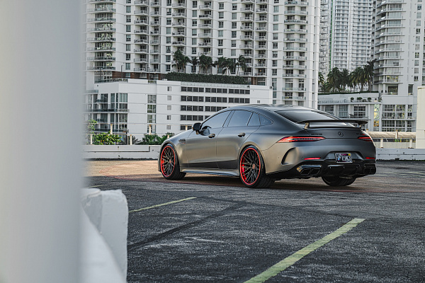 Фото дисков Strasse Wheels SV10M-RS Deep Concave FS Другой цвет на Mercedes-Benz AMG GT I