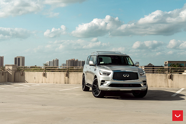 Infiniti QX80