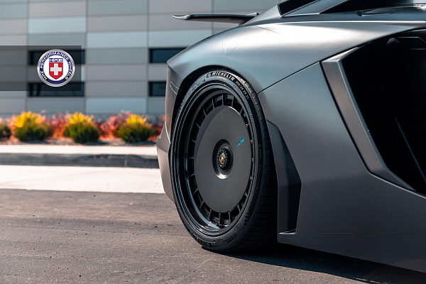 Фото дисков HRE 935 Черный сатин на Lamborghini Aventador