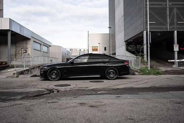 Фото дисков ST Wheels ST5 Черный глянец на BMW 7 (G70)
