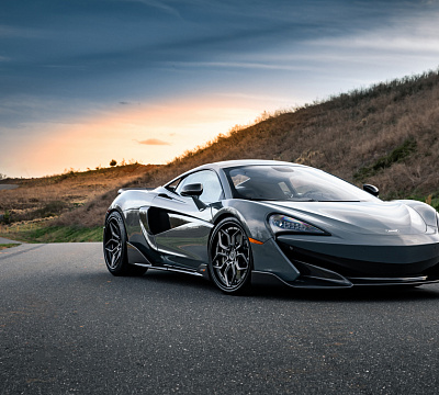 Фото дисков Brixton Forged PF9 на McLaren 600